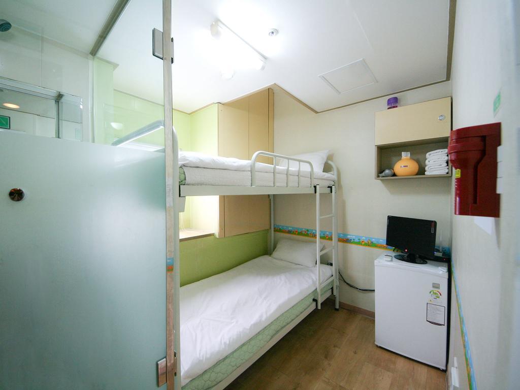 Guesthouse Myeongdong Σεούλ Δωμάτιο φωτογραφία