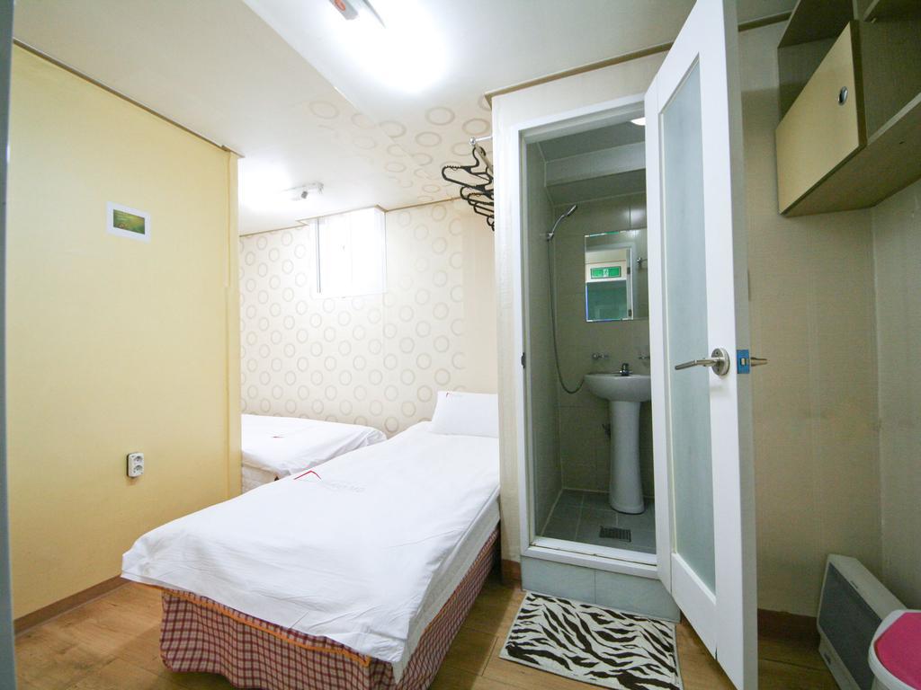 Guesthouse Myeongdong Σεούλ Δωμάτιο φωτογραφία